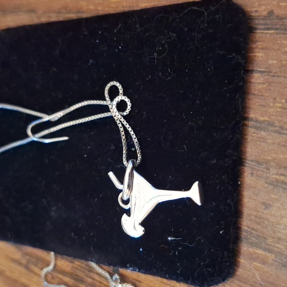 Silver chain with a drink charm - Picture 5 of 5